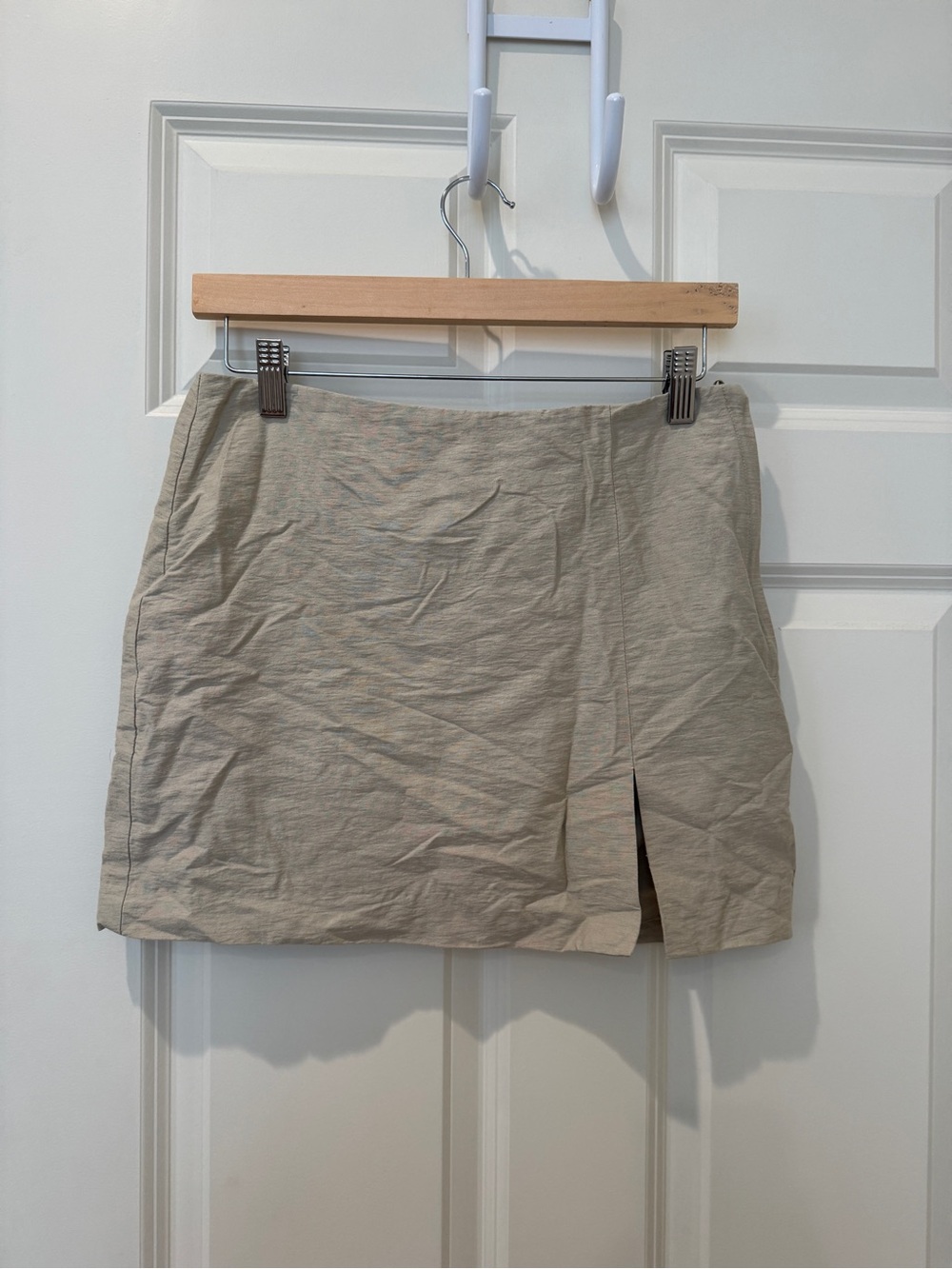 H&M Beige Mini Skirt